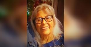 Donna Maynard's Instagram, Twitter & Facebook