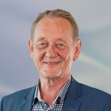 Kurt Suter's Instagram, Twitter & Facebook