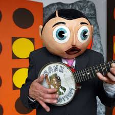 If someone is frank , they state or express things in an open and honest way. Virtual Celebration Of The Life Of Frank Sidebottom Creator Chris Sievey To Be Held Later This Month Manchester Evening News