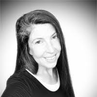 Michelle Mcclellan's Instagram, Twitter & Facebook