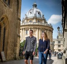 Oxford university students removing a picture of the queen is simply absurd, williamson had tweeted on tuesday. 7 Reasons To Study In Oxford
