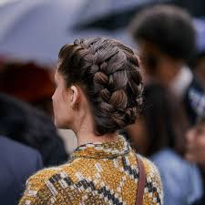 In der modewelt findest du schnelle flechtfrisuren mit anleitung für mittellange und lange haare. Flechtfrisuren Fur Lange Haare Mehr Als 10 Schone Ideen Cosmopolitan