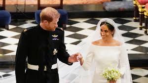 Mon dieu, was für ein kleid. Hochzeit Harry Und Meghan Das Kleid Der Schleier Die Tiara Stern De