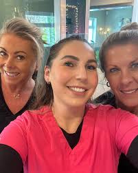 Thank you to everyone who celebrated with us for our 20 year Anniversary 💖  The winner of the beautiful hamper is @yasmin_whyte1 🎉👏🏻  #20yearanniversary #dublinsalon #anniversary #beautysalon  #birthdaycelebrations