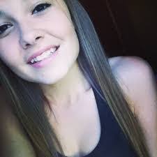 Leanna Shields's Instagram, Twitter & Facebook