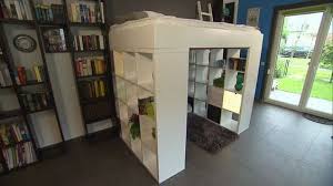 Do It Yourself Hochbett Aus Ikea Regal Abenteuer Leben Taglich Kabeleins Ikea Regal Loft Betten Ikea Loft