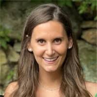 Alexandra Silverman's Instagram, Twitter & Facebook