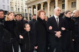 Secondo la moratti i parametri per la ripartizione dei vaccini anti covid dovrebbero essere legati al contributo che le regioni danno al pil, alla portata della. Milano Saluta Gianmarco Moratti Lina Sotis Tronchetti Sala Diana Bracco Lapo Teodorani Business