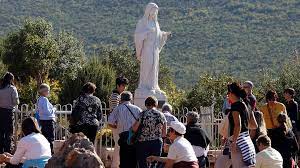 Dall' altra parte bisogna essere consapevoli che a causa del massiccio afflusso di. Papstlicher Medjugorje Beauftragter Hoser Stirbt An Corona Kirche Leben