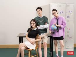 2 dòng thời trang nam nữ Canifa cho mọi người và cho mọi nhà