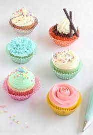 Easy Piping Techniques For Cupcakes Sprinkle Bakes Recipe Cake Decorating Cake Decorating Tips Desserts