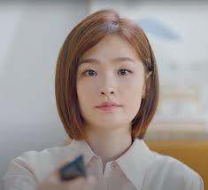 She grows up into a young woman filled with revenge in her heart, and she dreams of the day when she can lure the king into bed and stab him to avenge the death of her husband. Jeon Mi Do Wikipedia