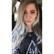 Kelsey Farrell's Instagram, Twitter & Facebook