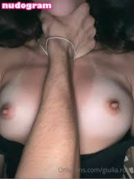 Giulia Rosa  giulia.rosa  giuq__ Nahé uniklé OnlyFans foto 7 - Nudogram  v2.1