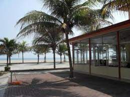 There are many restaurants and food stalls within walking distance from our resort. Intan Beach Resort Kuala Terengganu 2020 Neue Angebote 16 Hd Fotos Bewertungen