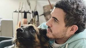 Pablo González Batista, así es el copresentador de 'La última noche'