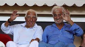 © 2021 médiamass via amp™ tous droits réservés. Une Dechirure Jean Paul Belmondo Inconsolable Apres La Mort De Son Pote Charles Gerard Lci