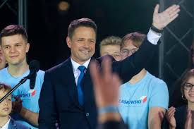 Rafał trzaskowski o wieku emerytalnym. Geje Z Trzaskowskim Na Oknie Lokalu W Centrum Poznania Poznanska Spolecznosc Lgbt Popiera Rafala Trzaskowskiego Poznan Nasze Miasto