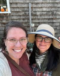 The wonderful @tanglewood_hollow invited us to take a break unpacking and  to come out to MusterField Farm for a Harvest Festival. Candle making,  threshing wheat and making bread, blacksmithing and bee keeping