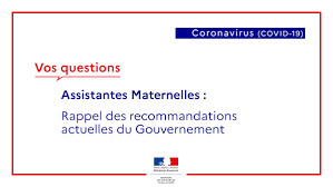 L'assistante maternelle accueille des enfants qui lui sont confiés par le parent particulier employeur. Facebook