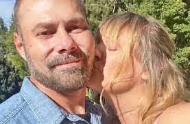 Jocelyn Mcmanus's Instagram, Twitter & Facebook