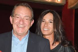 Découvrez les articles nathalie marquay avec ohmymag. Nathalie Marquay Celle Qui Fait Battre Le Coeur De Jean Pierre Pernaut