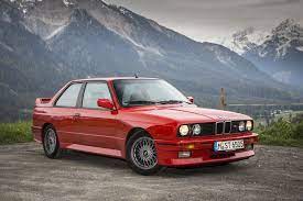 There were to sizes available 370mm and 385mm. Oem Bmw E30 Wheel Style Specs Bimmertips Com