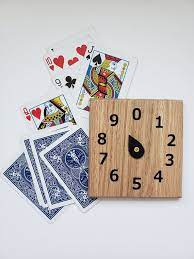 Entdecke rezepte, einrichtungsideen, stilinterpretationen und andere ideen zum ausprobieren. Natural Wood Euchre Score Keepers For Card Games Game Etsy