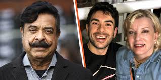 Ann Carlson Khan Is Shad Khan's College Sweetheart & Wife of over 40 Years