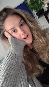 Ashlee May's Instagram, Twitter & Facebook