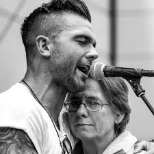 Some songs are time capsules, capturing a moment in time while also  transcending it. Written with longtime collaborator Jake Brackman, and  recorded by Carly in 1971, "Share The End" reflects the upheaval