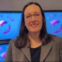 Shelly Ray's Instagram, Twitter & Facebook