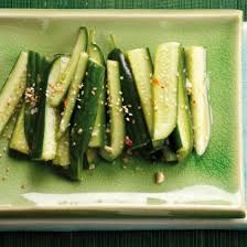 Suss Saure Gurken Rezept Saure Gurken Lebensmittel Essen Gurke