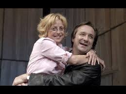 Actor emma chambers has died from natural causes at the age of 53. Emma Chambers Notting Hill Actress Dies At 53 Youtube