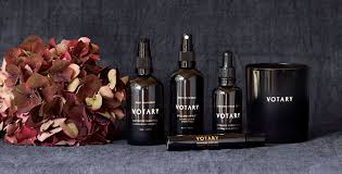 Immediately recognisable from the chicest #shelfies and most discerning skin care edits, votary was born to be. Votary Sommaire Beaute