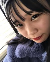 BIBIAN (村川緋杏) Nome: Bibian Murakawa Agência: Independente Nacionalidade:  Japonesa Idade: 19 anos Altura : 1,57 cm Especialidade: Incompreendida  #ProduceSims101 #BibianMurakawa ~Edu