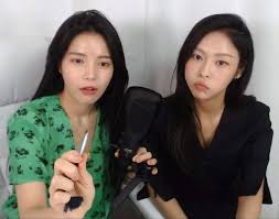 Cosplay miniskirt пышные формы. сестра солы. сола мамаму и её сестра ким ен хи. хваса mamamoo рост вес. сестра солы.