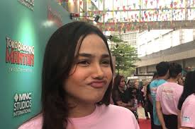 Film dibintangi oleh angga aldi yunanda yang dipasangkan dengan yoriko angeline. Syifa Hadju Ternyata Masih Simpan Kalung Emas Dari Angga Yunanda Kenapa