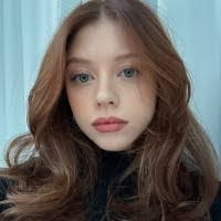 Abigail White's Instagram, Twitter & Facebook