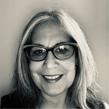 Last week marked a significant milestone as I unveiled my second  photography exhibit in Buenos Aires, Argentina, in collaboration with AMIA.  Titled ואהבת