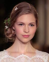 Delicate Side Bun (27th Jan 2016)