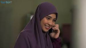 Drama terbitan orangtree production sdn bhd ini dibarisi oleh. Highlight Episod 14 Semerah Cinta Humairah Youtube