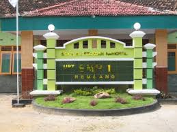 Sekolah.mu adalah sekolah dengan sistem blended learning pertama di indonesia. Profil Sekolah Rinrembang S Blog