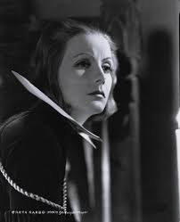 Garbo's cool with cigarette 🚬 Anna Christie 🎥