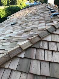 As an underlayment for wood shingles and shakes, cedar breather provides space for a continuous air flow between the solid roof deck and the cedar shingles. Shake Roofs Vancouver Wa Warner Roofing Construction Inc
