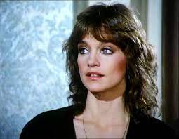 Dynasty is an american prime time television soap opera that aired on abc from january 12, 1981, to may 11, 1989. Fallon Carrington Portrait Und Grossaufnahmen 2 2 Der Denver Pamela Sue Martin Bonnie Francesca Wright Dynasty Tv Show