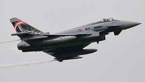 Klagenfurt Airport - Flugzeug löst Alarmstart der Eurofighter aus