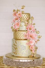 There are 2 painted gold separators and it. 30 Gold Wedding Cake Ideas That Sweeten Your Big Day Deer Pearl Flowers