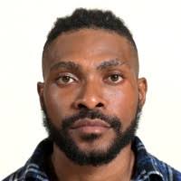 Edward Bare's Instagram, Twitter & Facebook