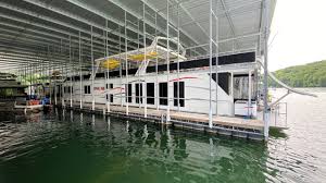 The 75 foot bigfoot houseboat is a great way for a larger group to vacation on dale hollow lake without being crammed together. 2006 Fantasy 20 X 100 Houseboat For Sale Youtube